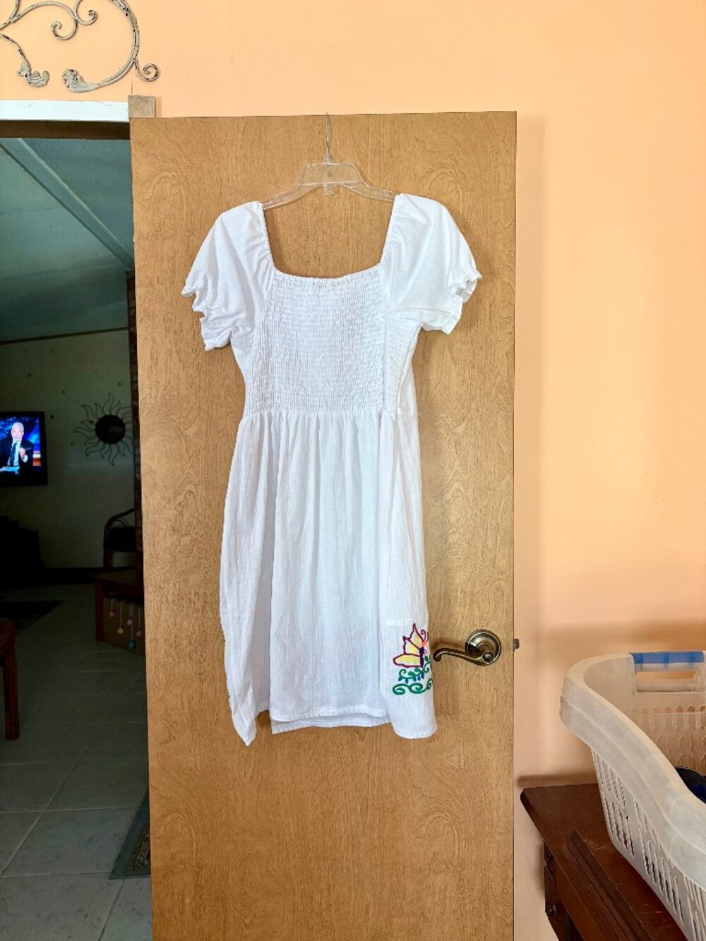 Like new Mexican dress - Picture 4 of 4